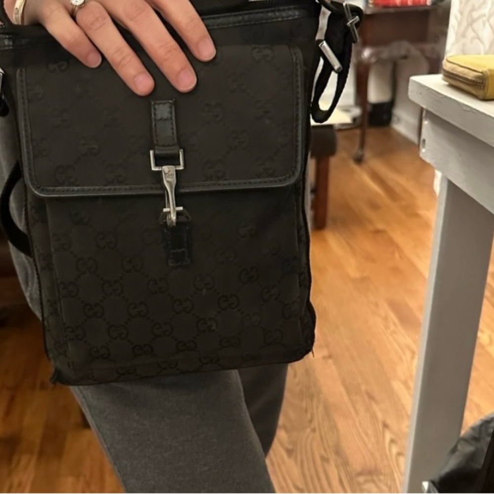 Gucci Black Crossbody Bag for Men - Picture 5 of 13